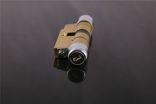 东方24小时上门开锁公司