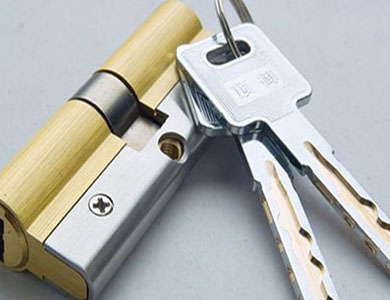 东方24小时上门开锁公司